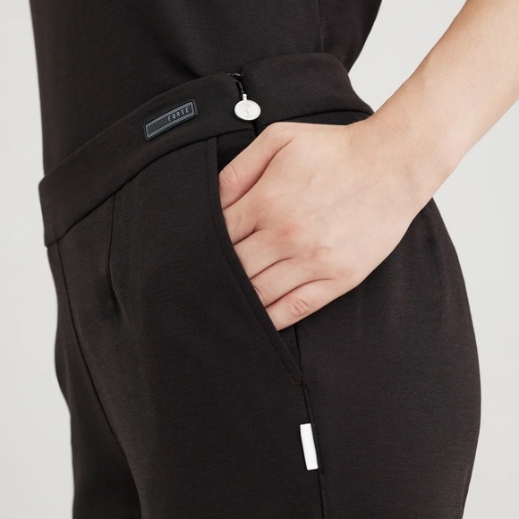 L’Atelier Forte Copper Infused Scrub Pant in Black Size IT40/US Small - Picture 1 of 16